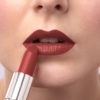 artdeco high performance lipstick rose hip (model)