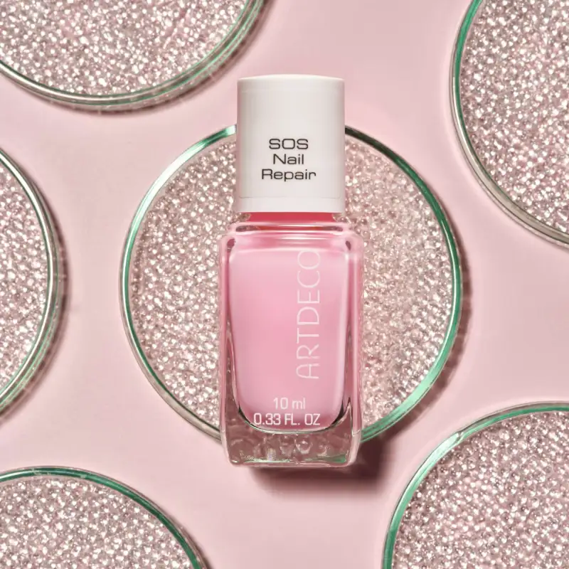 ARTDECO SOS Care Base Coat (Lifestyle)